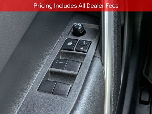 Certified 2022 Toyota Corolla Cross LE w/ Moonroof Package FWD image 26