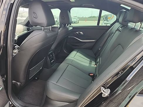 Used 2021 BMW 330i Sedan w/ Driving Assistance Package RWD image 5