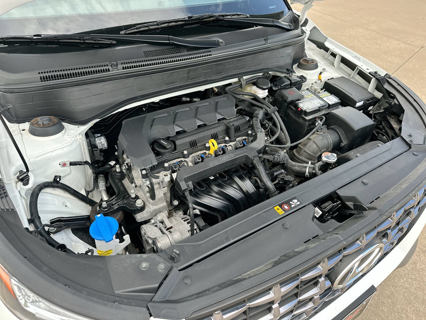 Used 2025 Hyundai Venue SEL FWD image 24