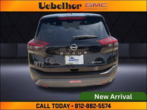 Used 2023 Nissan Rogue SV image 10