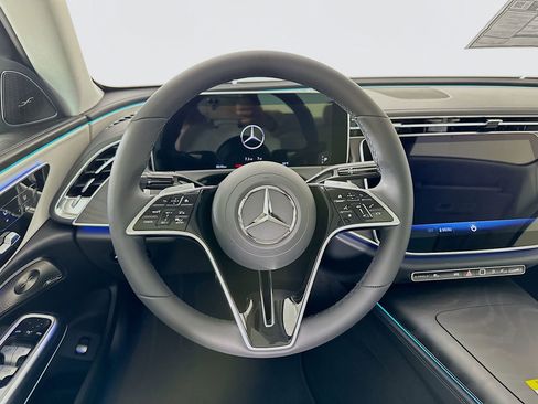 New 2026 Mercedes-Benz E 350 4MATIC Sedan image 25