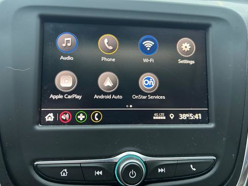 Used 2020 Chevrolet Equinox LT w/ Driver Convenience Package image 22