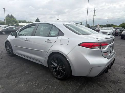 Used 2023 Toyota Corolla SE w/ Carpet Mat Package (TMS) FWD image 5