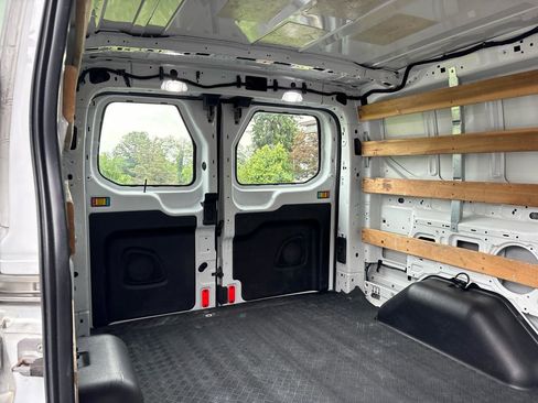 Used 2019 Ford Transit 250 130 Low Roof w/ Exterior Upgrade Package RWD image 26