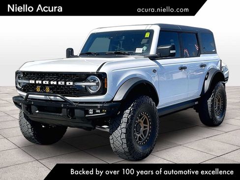 Used 2024 Ford Bronco Wildtrak AWD/4WD image 1