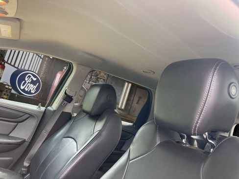 Used 2016 GMC Acadia SLT FWD image 12