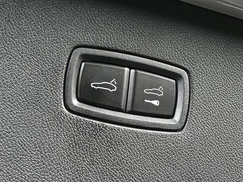 Certified 2026 Porsche Cayenne Coupe AWD/4WD image 33