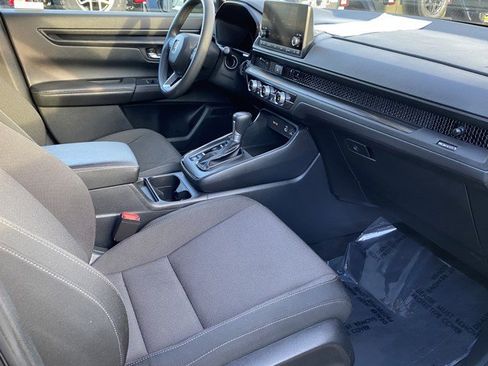 Used 2024 Honda CR-V LX image 7
