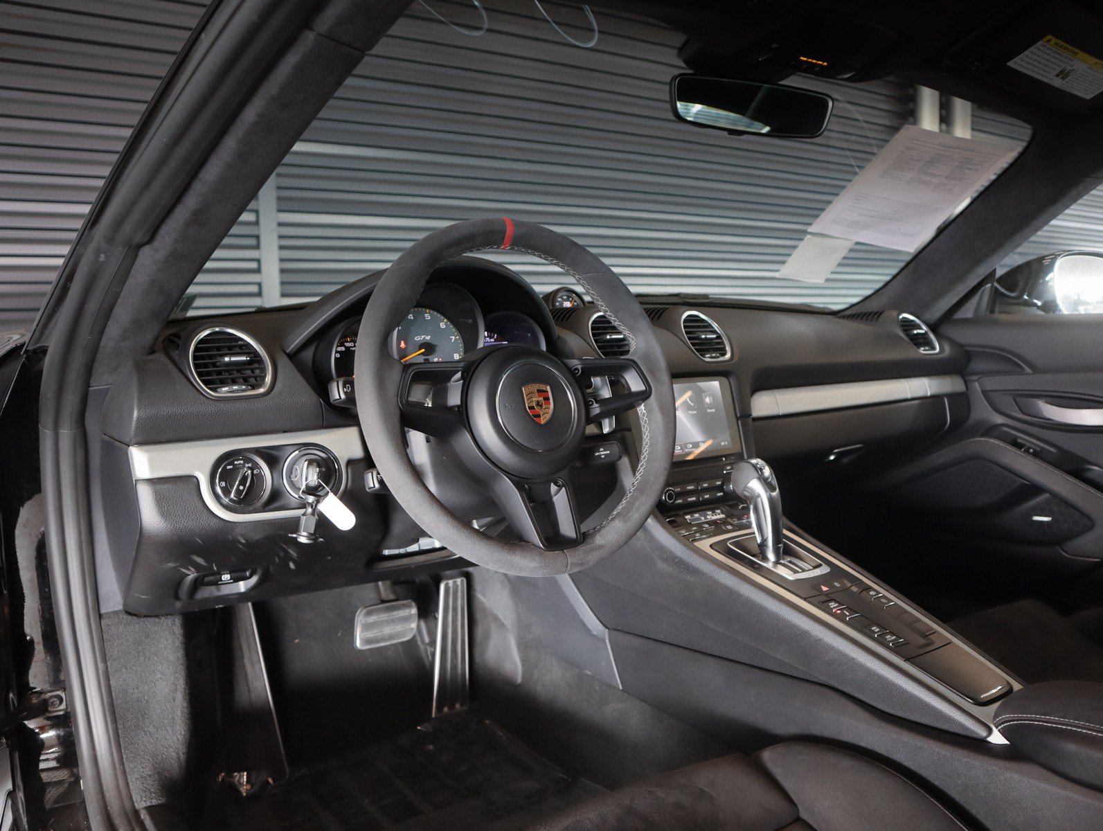 Used 2021 Porsche 718 Cayman GT4 RWD image 4