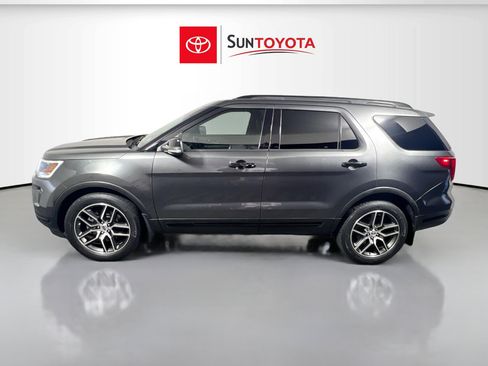Used 2019 Ford Explorer Sport image 7