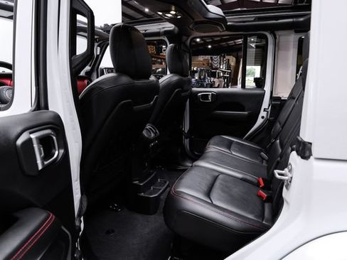 Used 2023 Jeep Wrangler Unlimited Rubicon AWD/4WD image 75