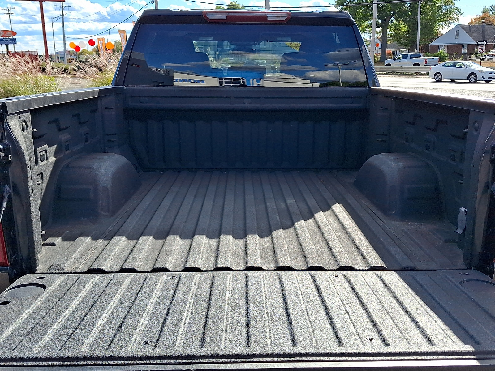 Used 2023 Chevrolet Silverado 1500 Custom w/ LPO, Dark Essentials Package AWD/4WD image 31