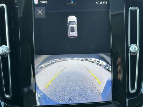 Used 2023 Volvo XC40 B5 Plus w/ Driver Assist Package image 11