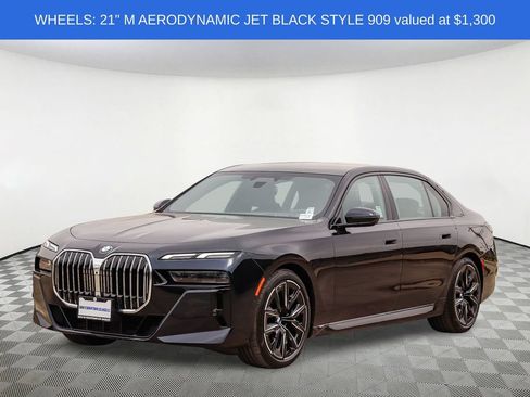 Used 2023 BMW 740i RWD image 3