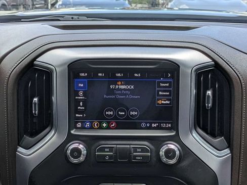 Used 2021 GMC Sierra 1500 SLT w/ SLT Premium Package RWD image 19
