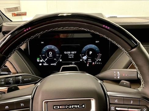 Used 2025 GMC Yukon XL Denali Ultimate AWD/4WD image 29