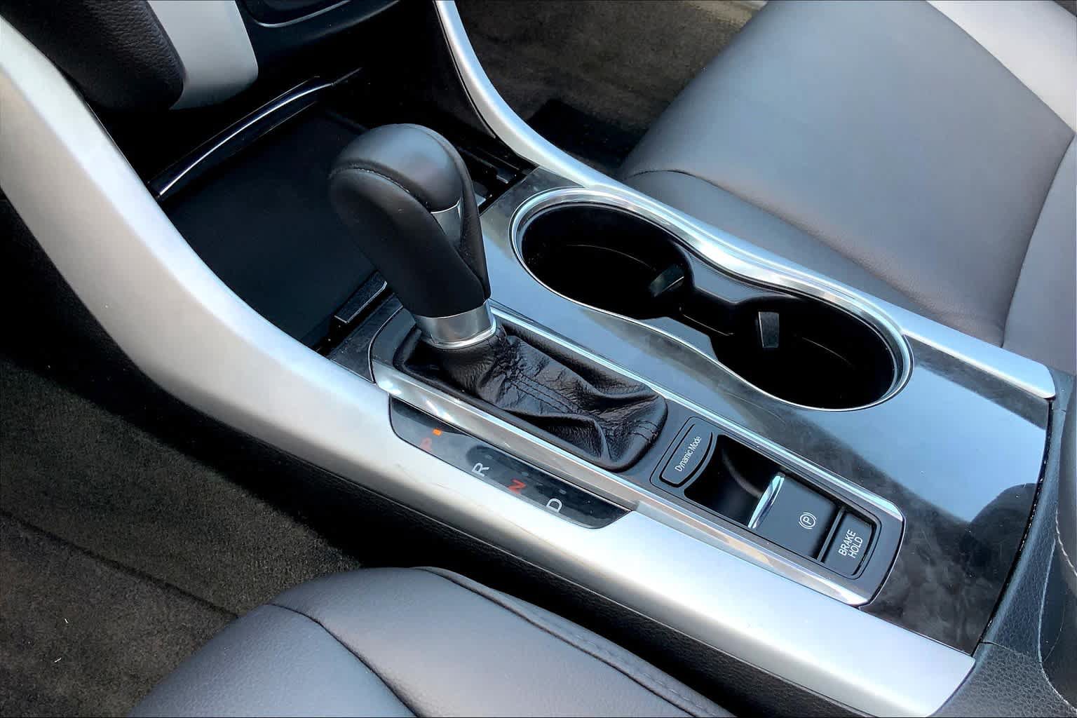 Used 2019 Acura TLX FWD image 16
