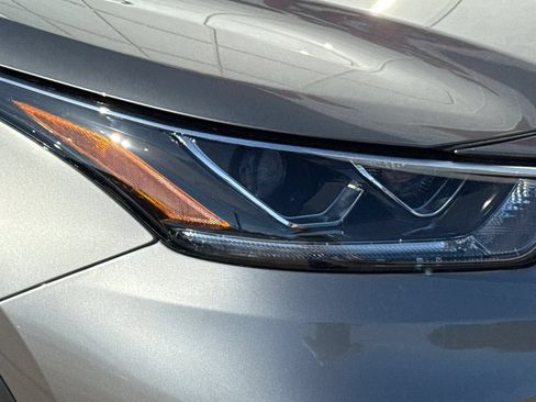 New 2026 Toyota Highlander Limited AWD/4WD image 31
