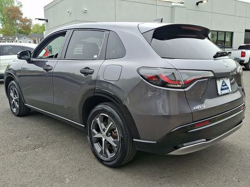 Certified 2024 Honda HR-V EX-L image 4