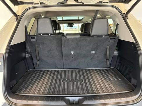 Used 2024 Toyota Grand Highlander AWD image 20