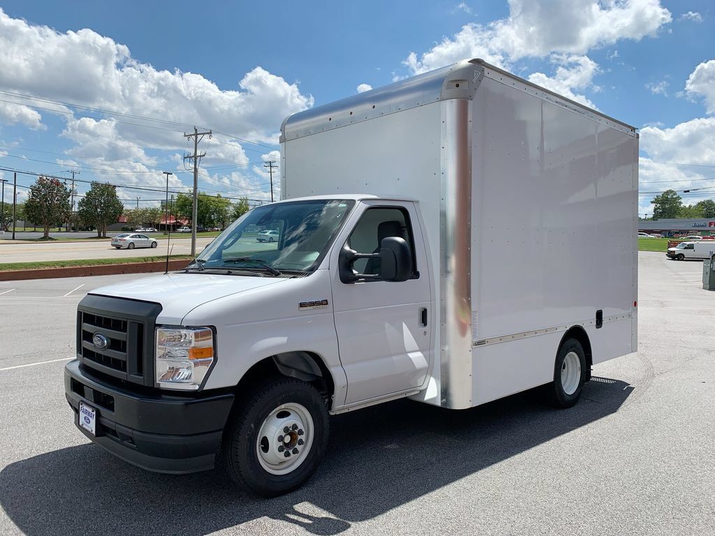 Used 2024 Ford E-350 and Econoline 350 Super Duty w/ Driver's Safety Package RWD image 6