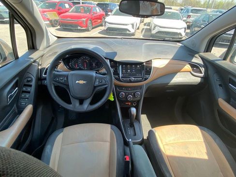 Used 2018 Chevrolet Trax LT image 21