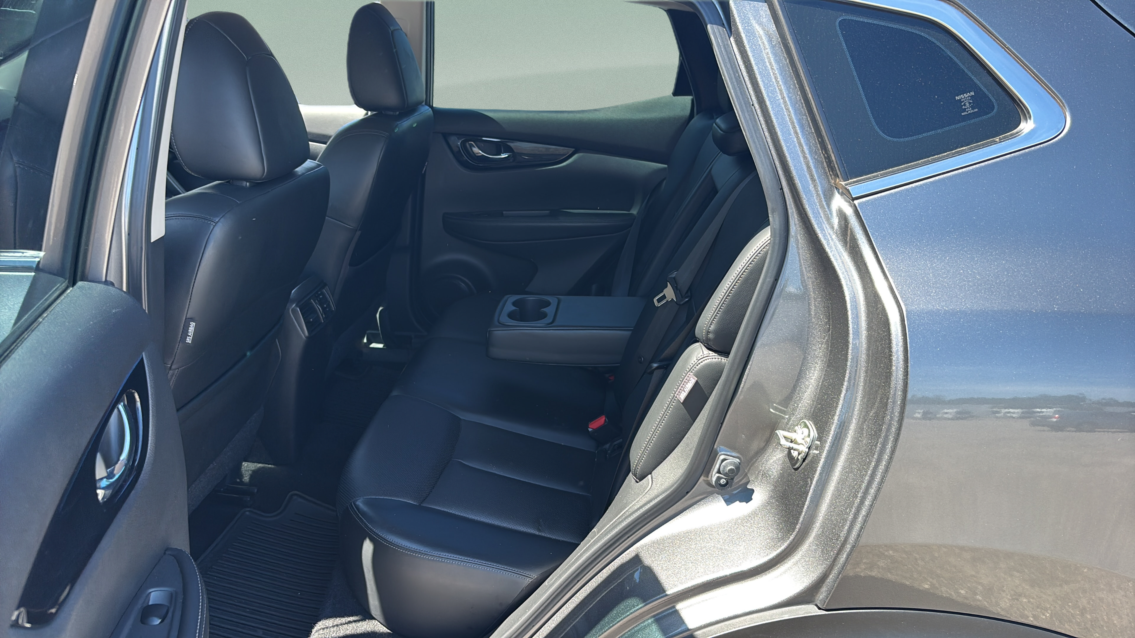 Used 2022 Nissan Rogue Sport SL AWD/4WD image 10
