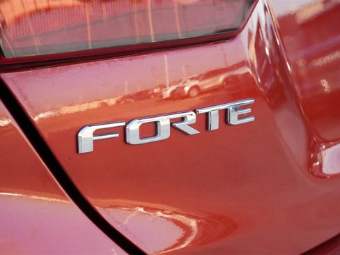 Used 2021 Kia Forte GT-Line w/ GT-Line Premium Package image 20
