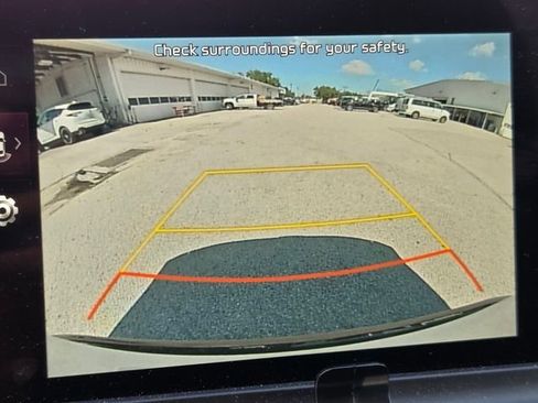 Used 2025 Kia Seltos EX AWD/4WD image 17