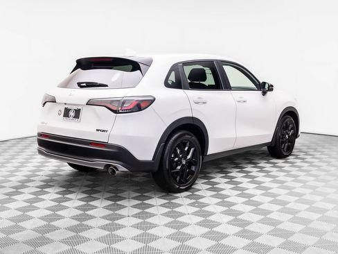 Certified 2024 Honda HR-V Sport image 8