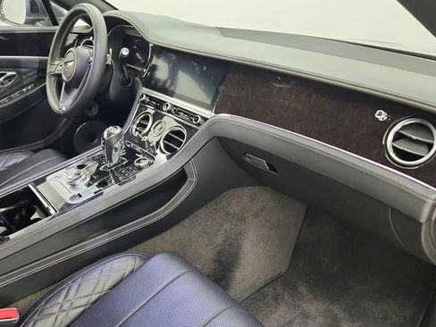Used 2020 Bentley Continental GT image 28