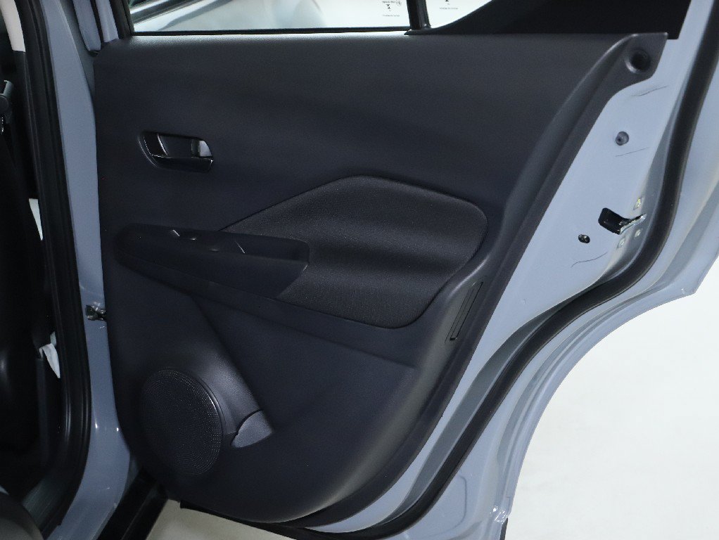 Certified 2023 Nissan Kicks SV FWD image 32