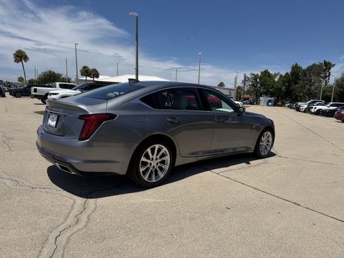 Used 2021 Cadillac CT5 Luxury RWD image 3