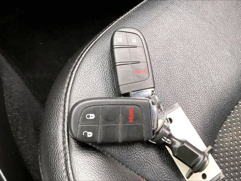 Used 2019 Jeep Compass Trailhawk image 14