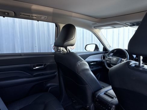 Used 2024 Toyota Grand Highlander Limited image 52