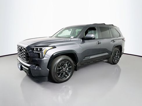 Certified 2024 Toyota Sequoia Platinum AWD/4WD image 3