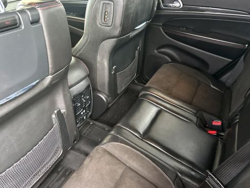 Used 2018 Jeep Grand Cherokee Trailhawk AWD/4WD image 4