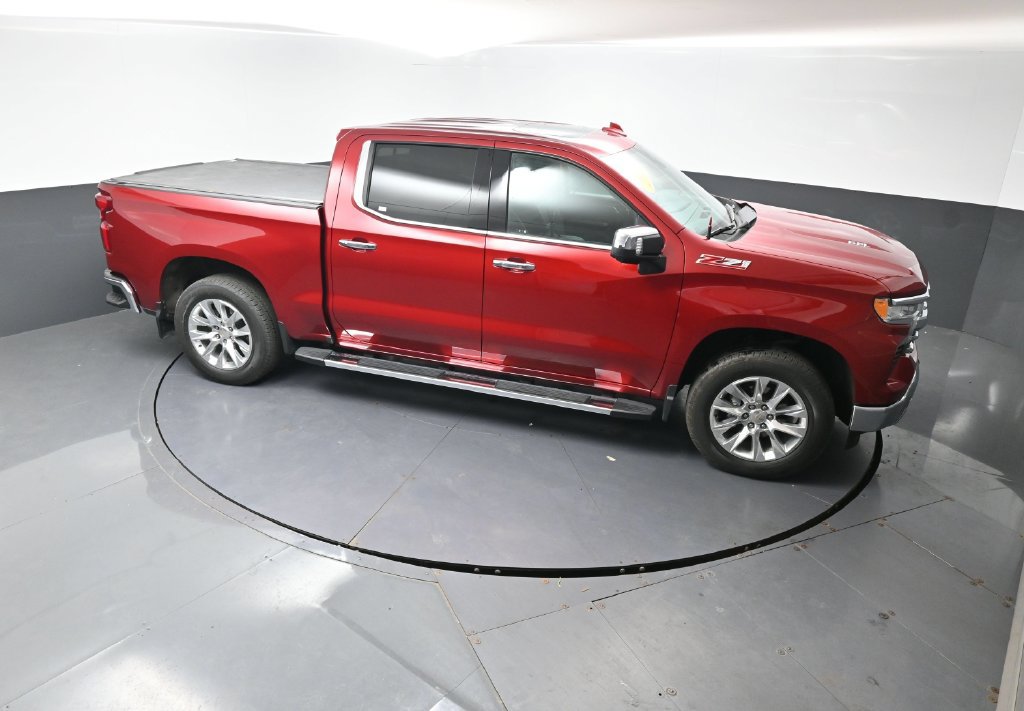 Used 2025 Chevrolet Silverado 1500 LTZ AWD/4WD image 42