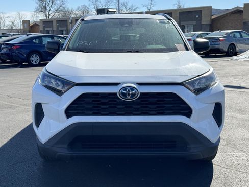 Used 2021 Toyota RAV4 LE image 14