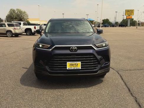 Used 2026 Toyota Grand Highlander AWD image 3