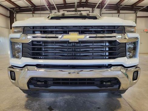 New 2026 Chevrolet Silverado 3500 LT w/ Convenience Package AWD/4WD image 8