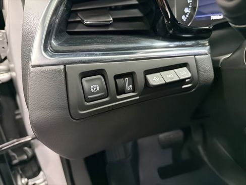 Used 2020 Cadillac XT5 Premium Luxury FWD image 15