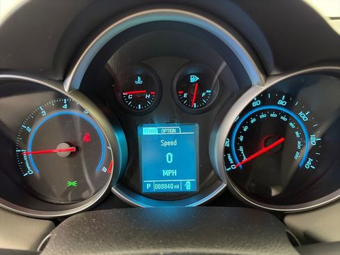 Used 2014 Chevrolet Cruze LT image 15