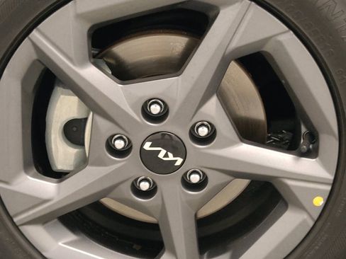 Used 2025 Kia K4 FWD image 31