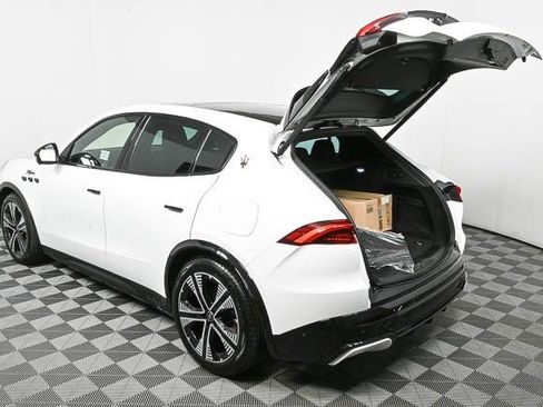 New 2025 Maserati Grecale Folgore AWD/4WD image 33