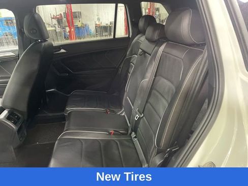 Used 2023 Volkswagen Tiguan SEL R-Line image 23