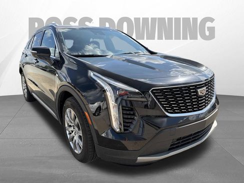 Used 2023 Cadillac XT4 Premium Luxury FWD image 3