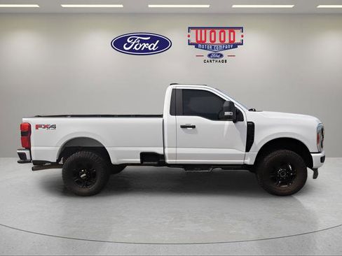 Used 2023 Ford F250 XL w/ STX Appearance Package AWD/4WD image 2
