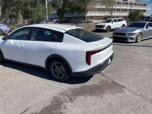 Used 2025 Kia K4 LXS FWD image 7