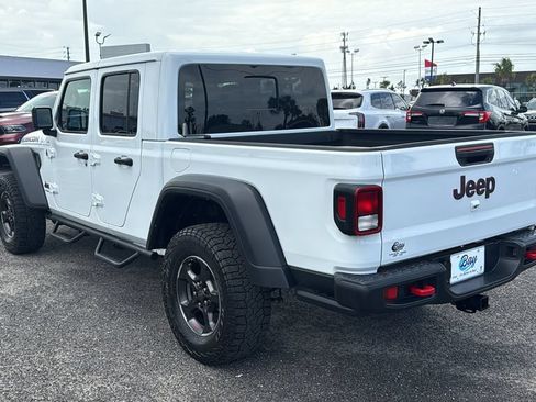 Used 2023 Jeep Gladiator Rubicon w/ Cold Weather Group AWD/4WD image 4
